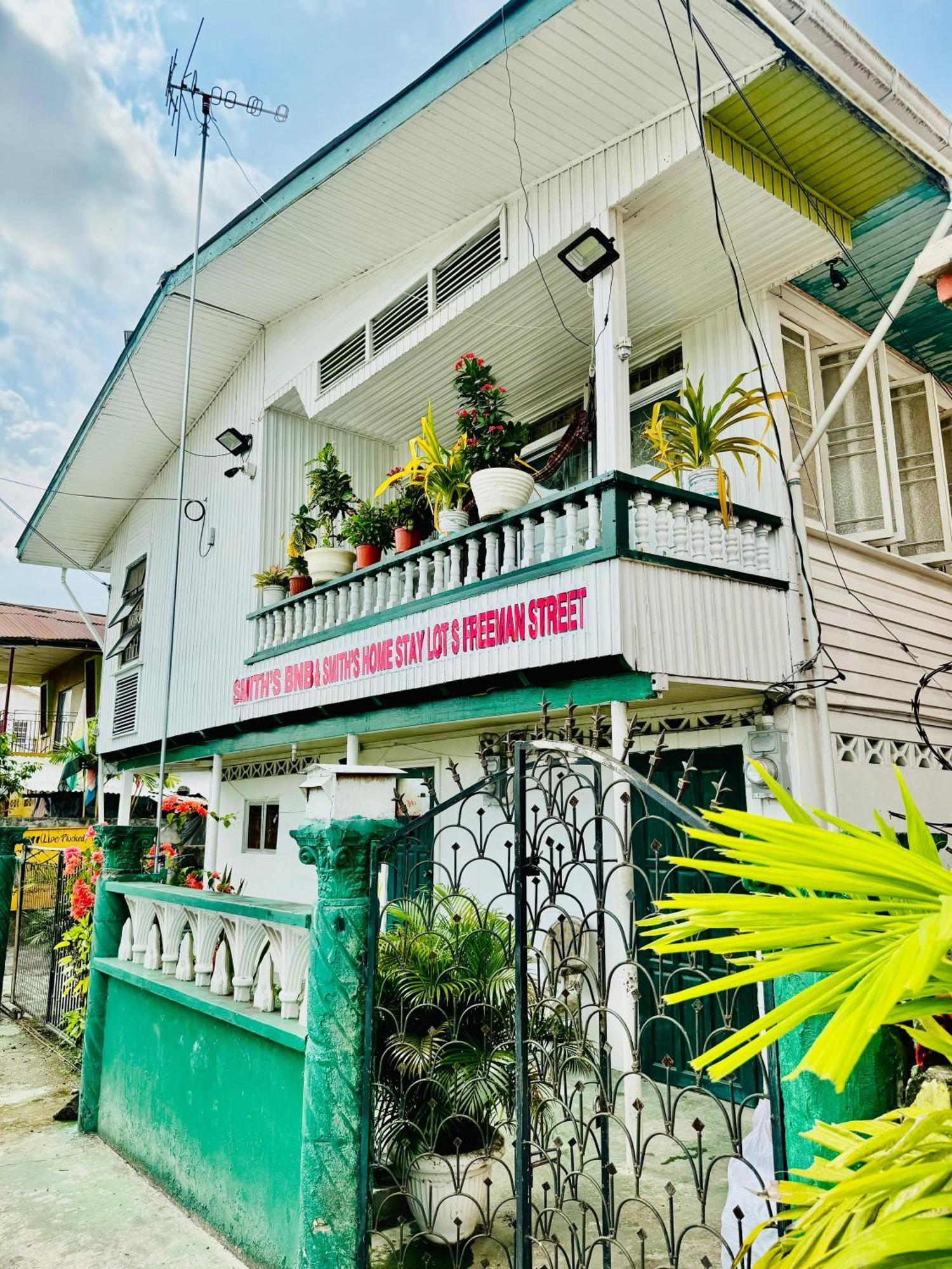 Smith'S Homestay Georgetown Zewnętrze zdjęcie